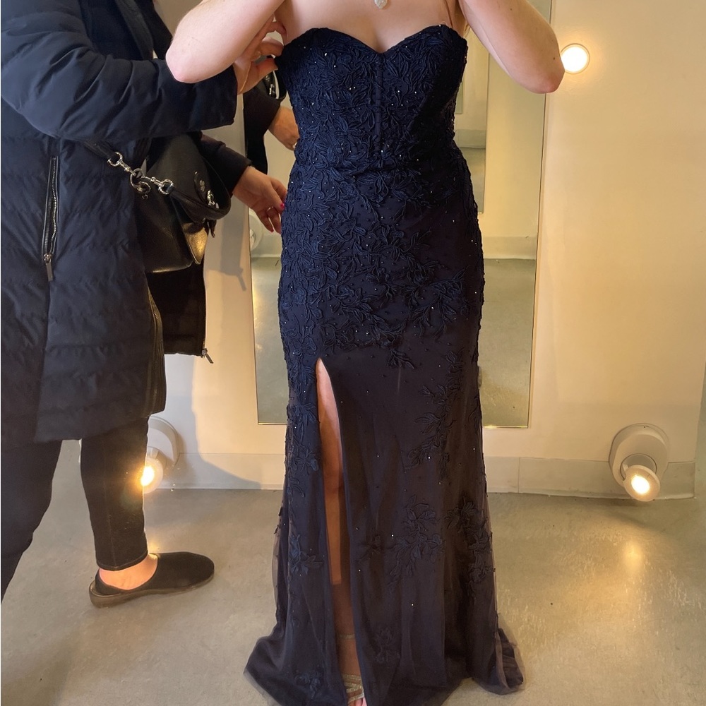 NAVY BLUE STRAPLESS PROM DRESS